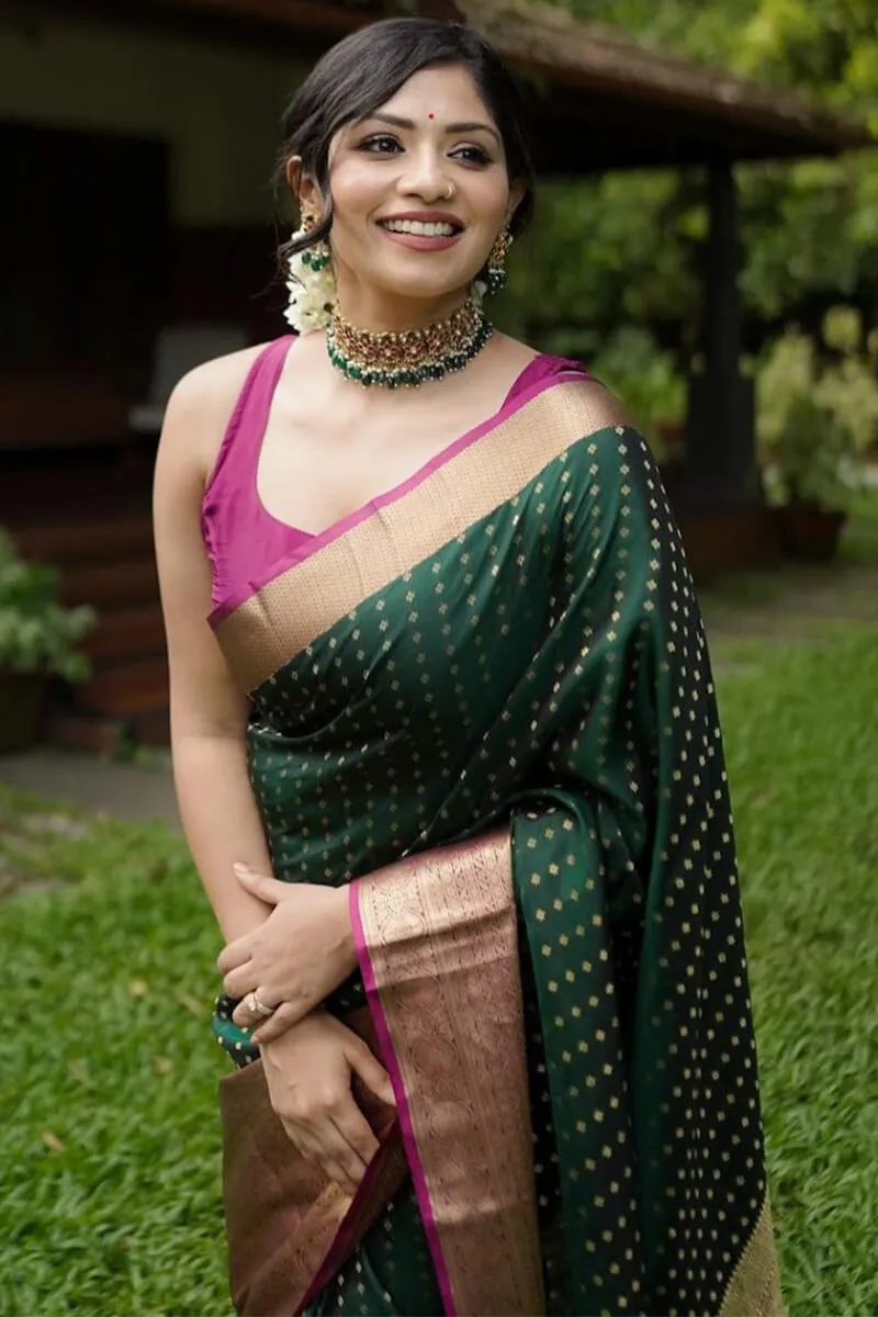 Adorning Dark Green Soft Silk Saree With Glorious Blouse Piece