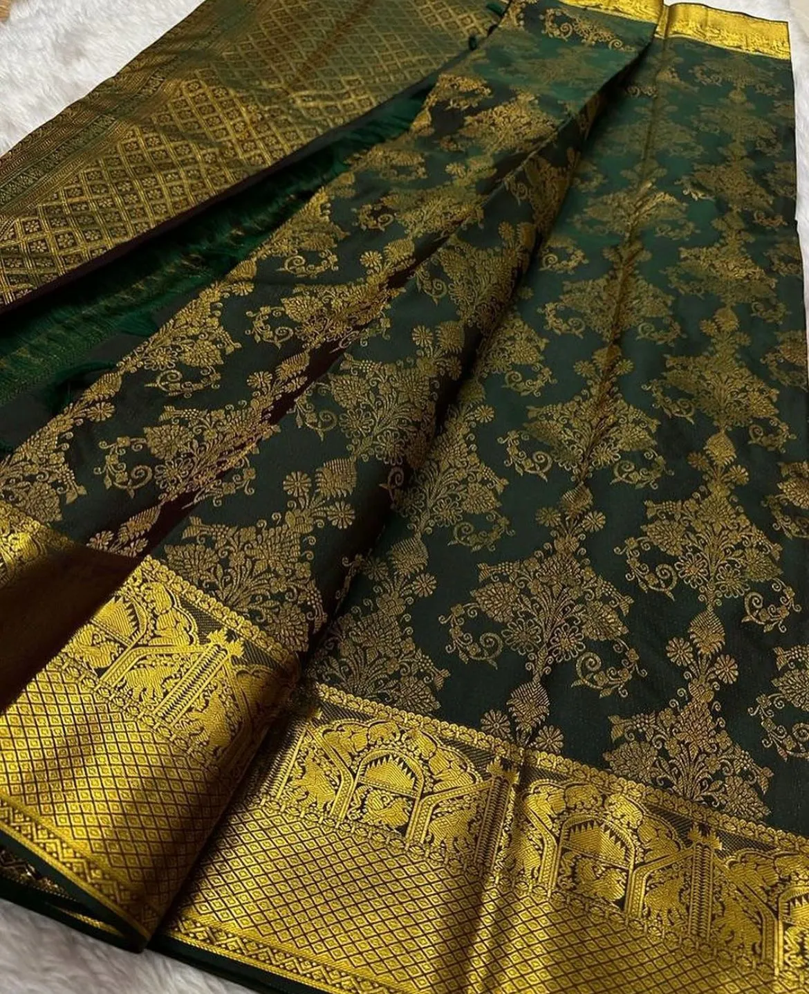 Deserving Dark Green Soft Banarasi Silk Saree With Exemplary Blouse Piece