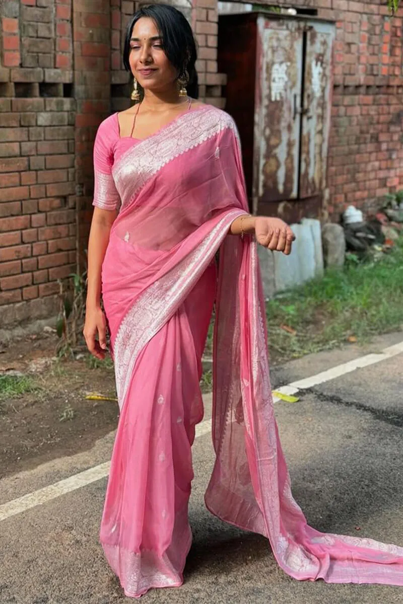 Elegant Pink Cotton Silk Saree With Attractive Blouse Piece