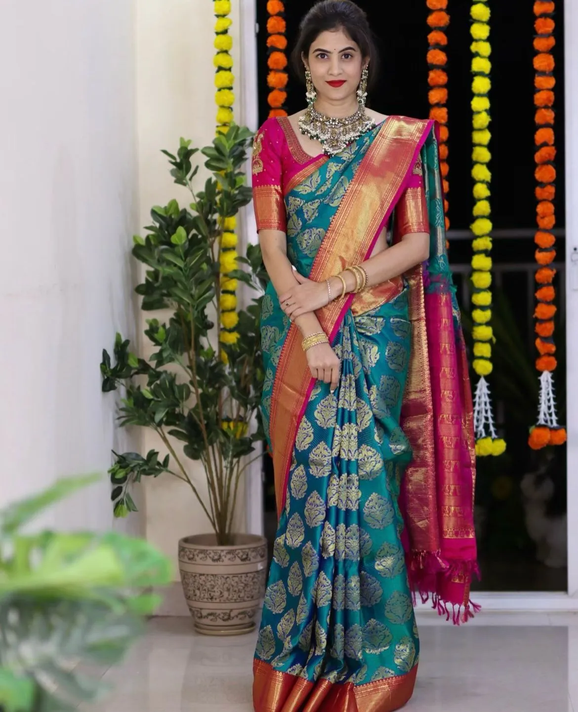 Engrossing Rama Soft Silk Saree With Radiant Blouse Piece