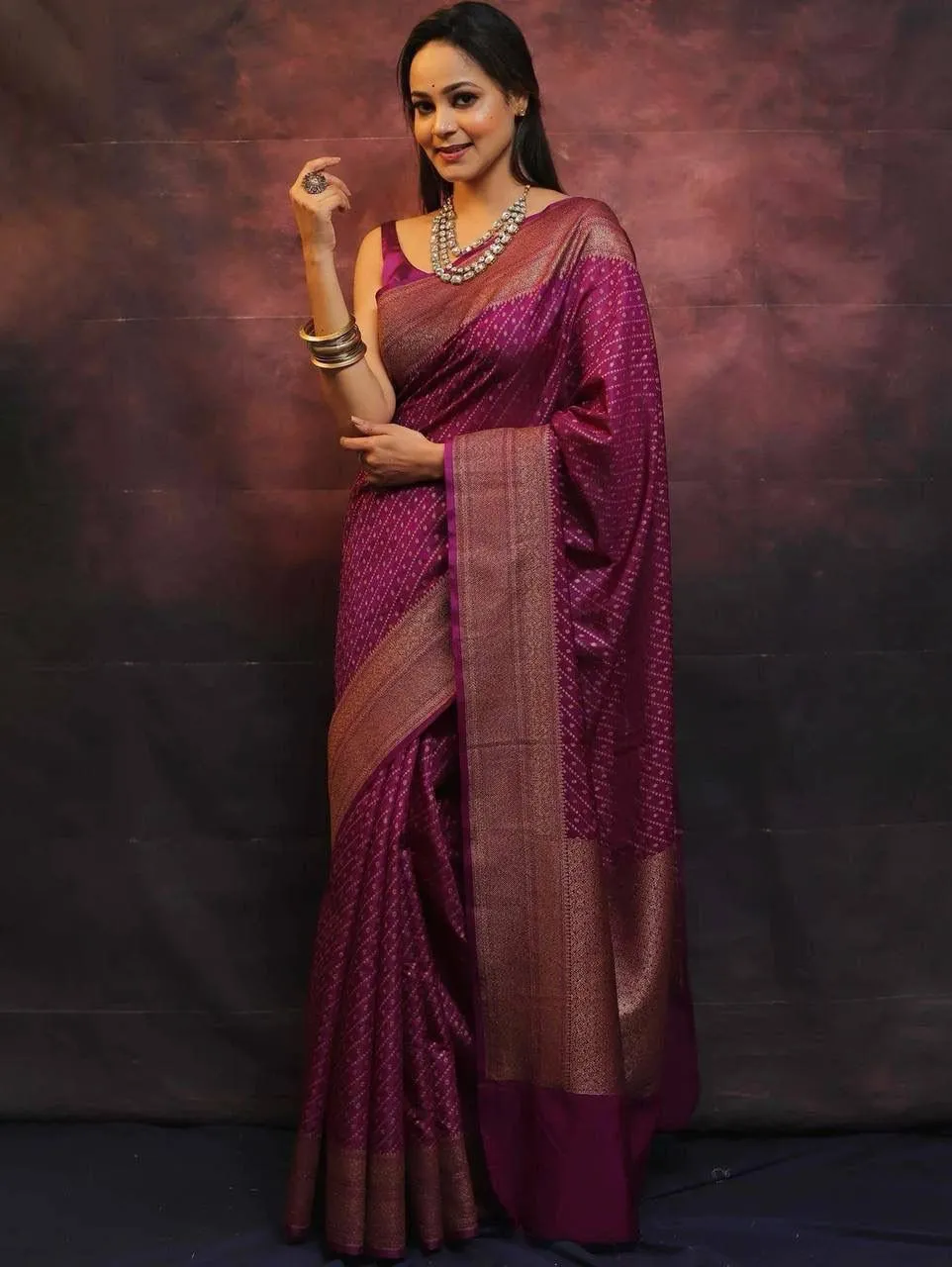 Innovative Purple Soft Silk Saree With Jazzy Blouse Piece